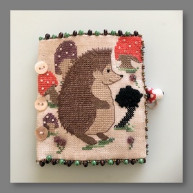 Herman Hedgehog Needle Case